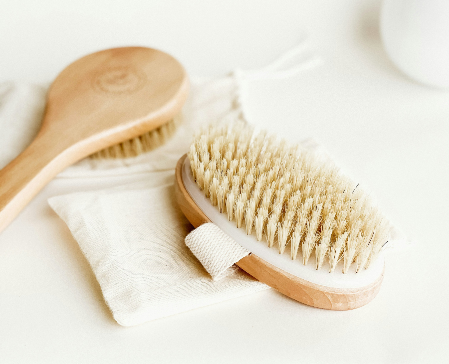 dry skin brushes